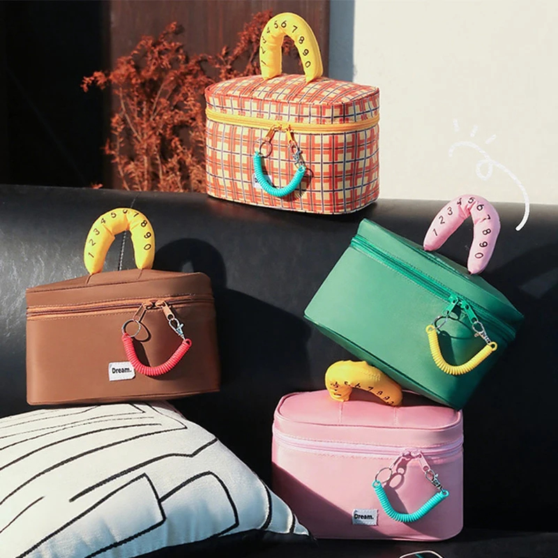 Bolsa de cosméticos portátil d - Travel Accessories Electronics reseña y precio