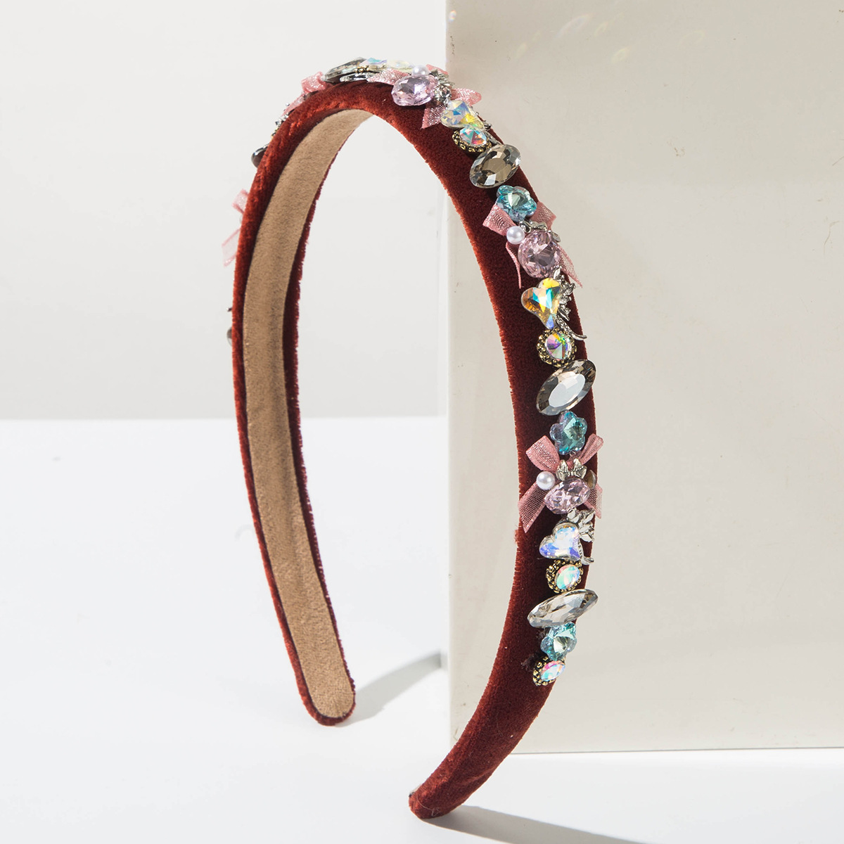 Diadema con borde fino con inc - Travel Accessories High End reseña y precio